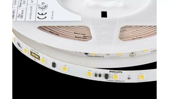 (EOL) taśma LED PHILIPS Fortimo LEDFlex 24V; 140P/m; 2500lm/m; 927 C5 G1 5m (P)