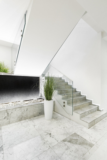 UNI-TILE12_stairs_application_print 