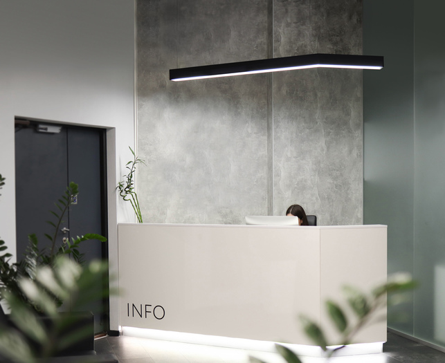 COMBO30_application_reception_desk