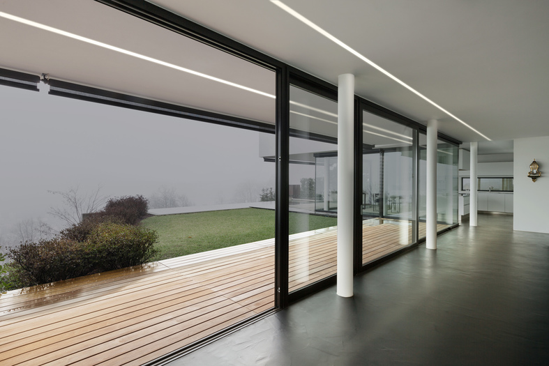 LINEA-IN20_TRIMLESS_application_patio_2 